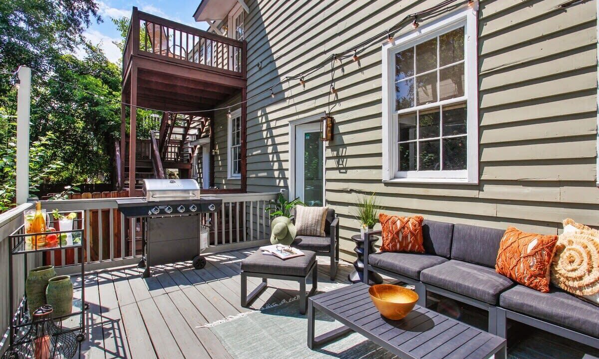 Photo of Patio Balcony in Beach Institute
