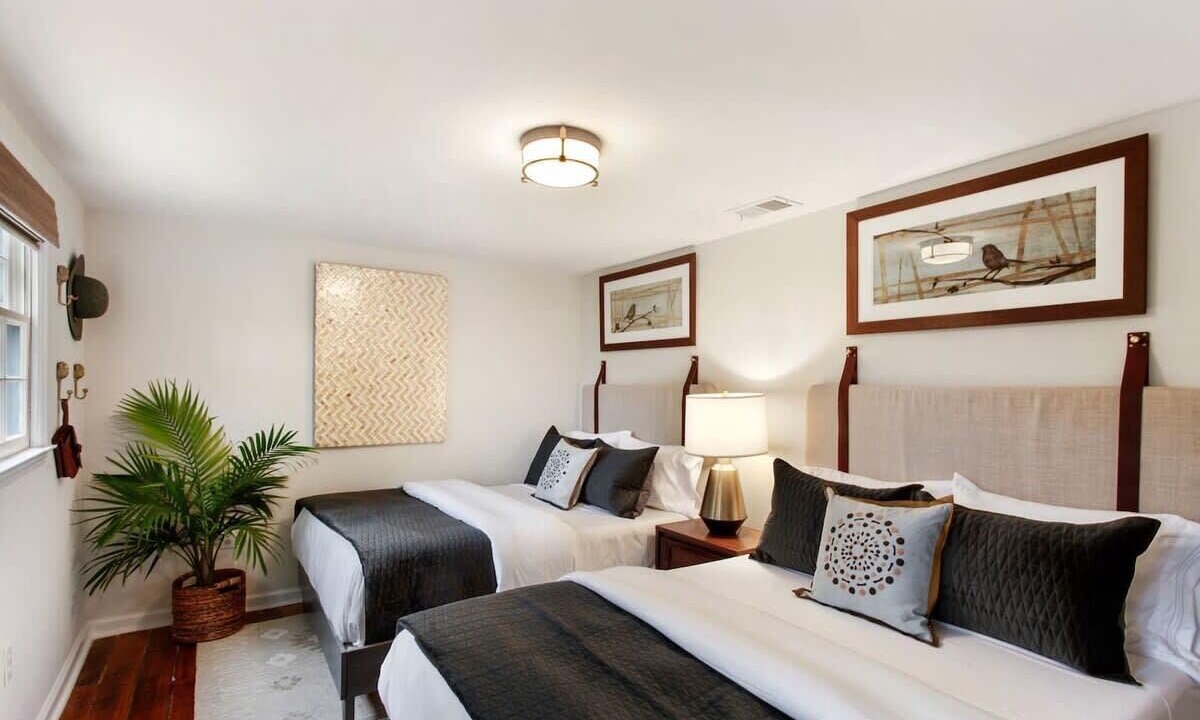 Photo of Bedroom in Beach Institute