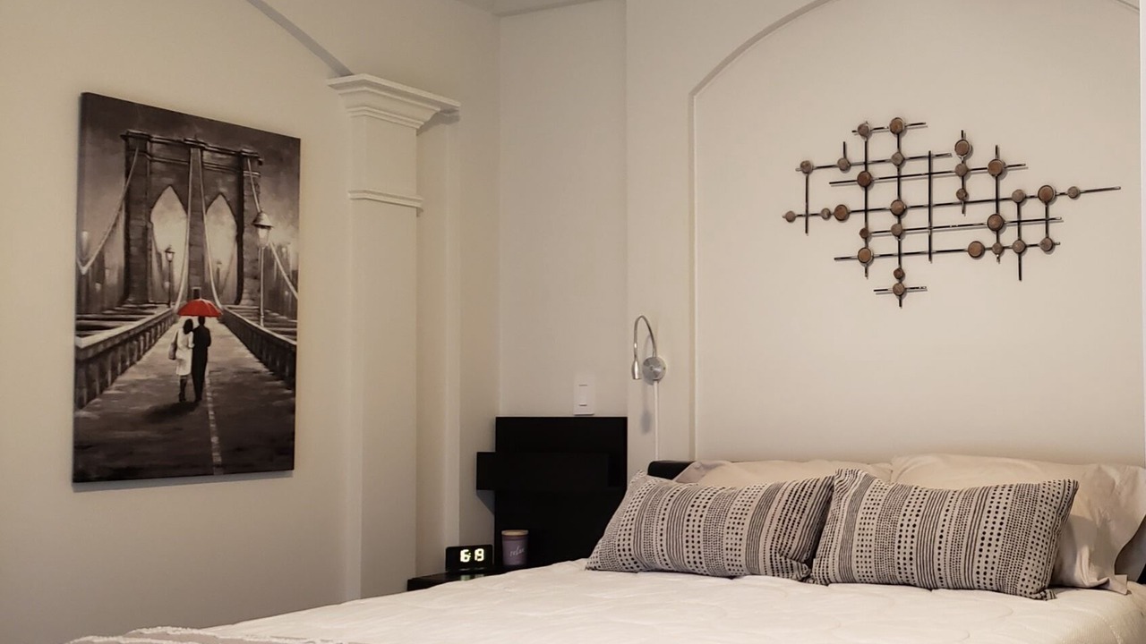 Photo of Bedroom in Hoffman Estates