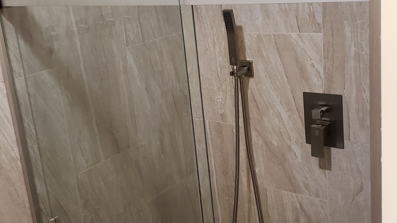 Photo of Bathroom in Hoffman Estates