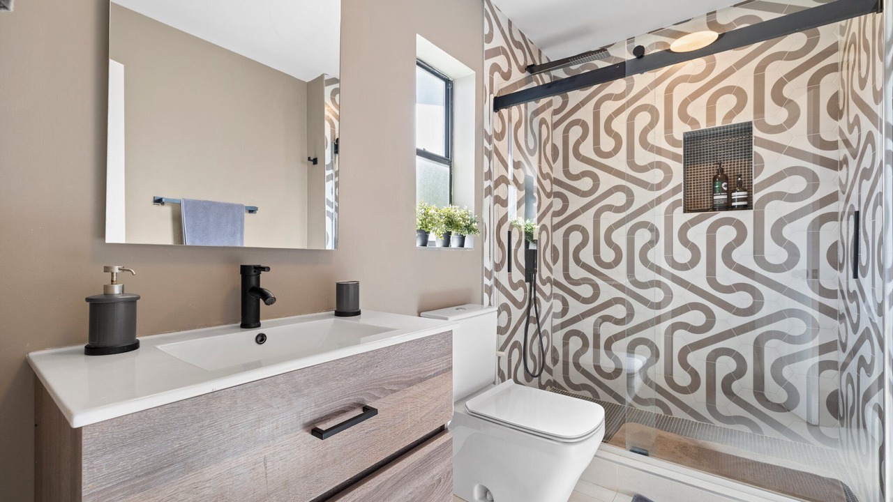 Photo of Bathroom in Ludlam