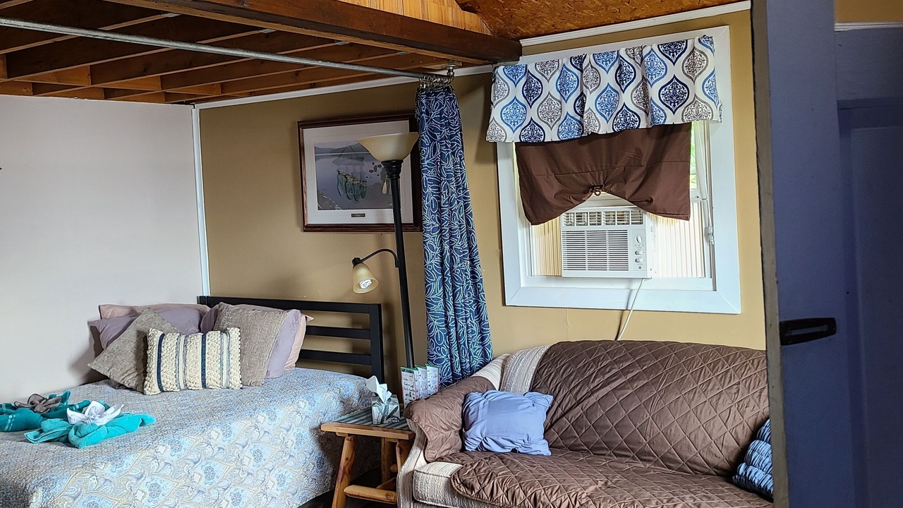 Photo of Livingroom in Town of Benton