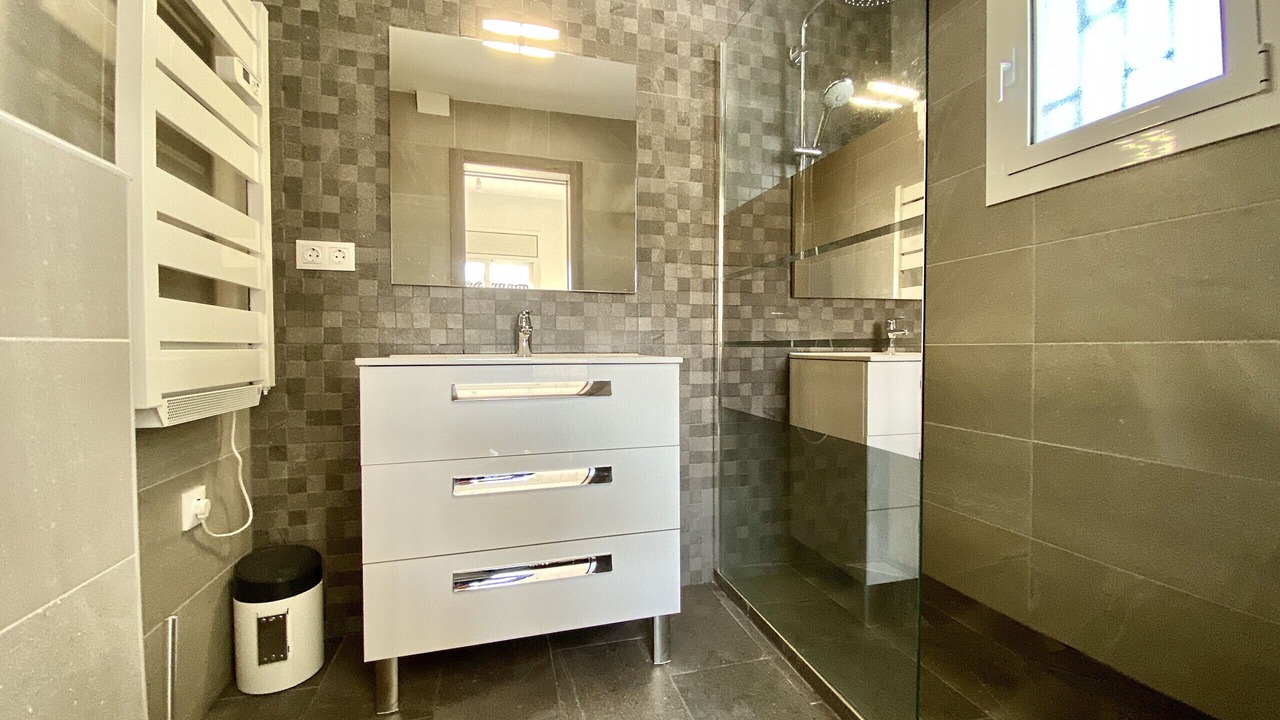 Photo of Bathroom in Les Tres Cales