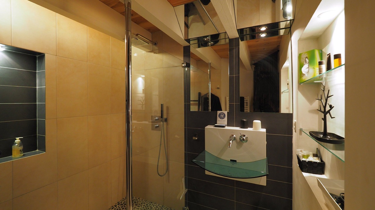 Photo of Bathroom in City of Carcassonne