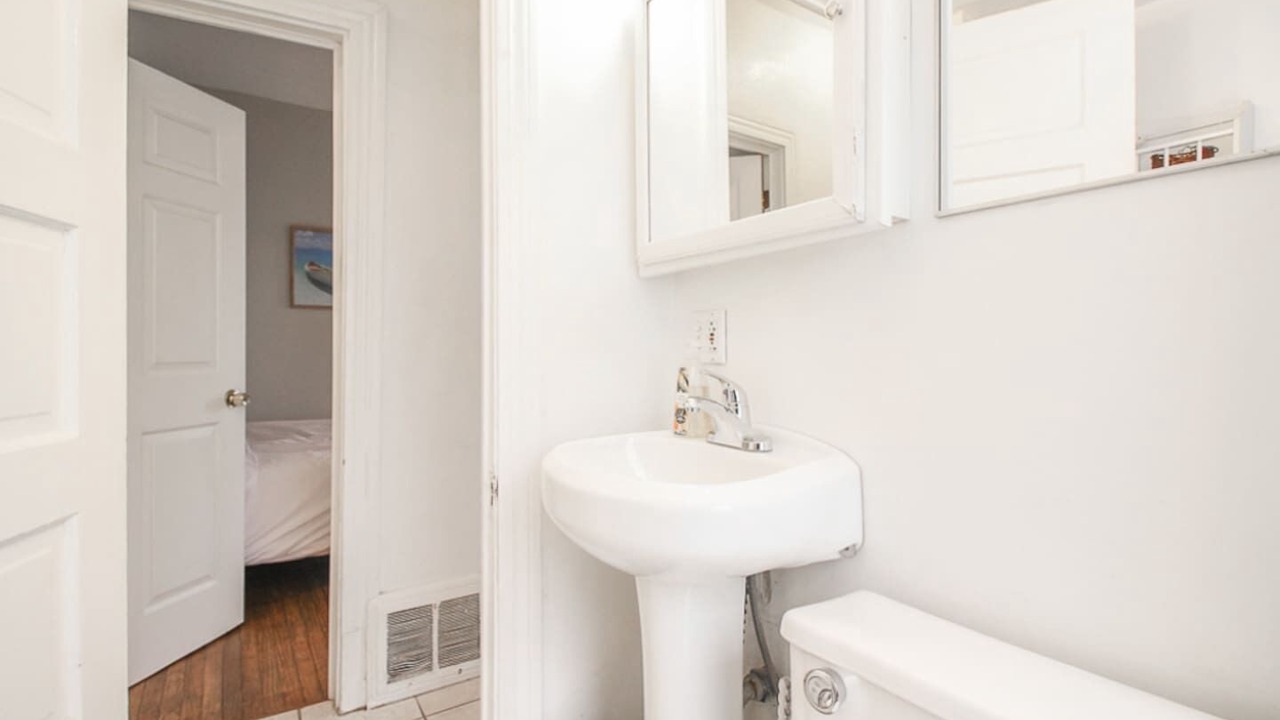 Photo of Bathroom in Edgewater