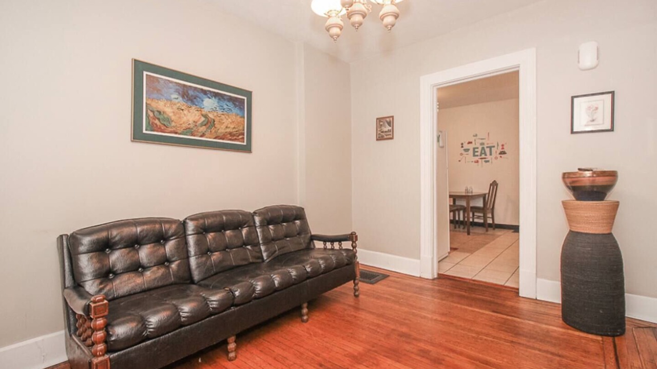 Photo of Livingroom in Edgewater