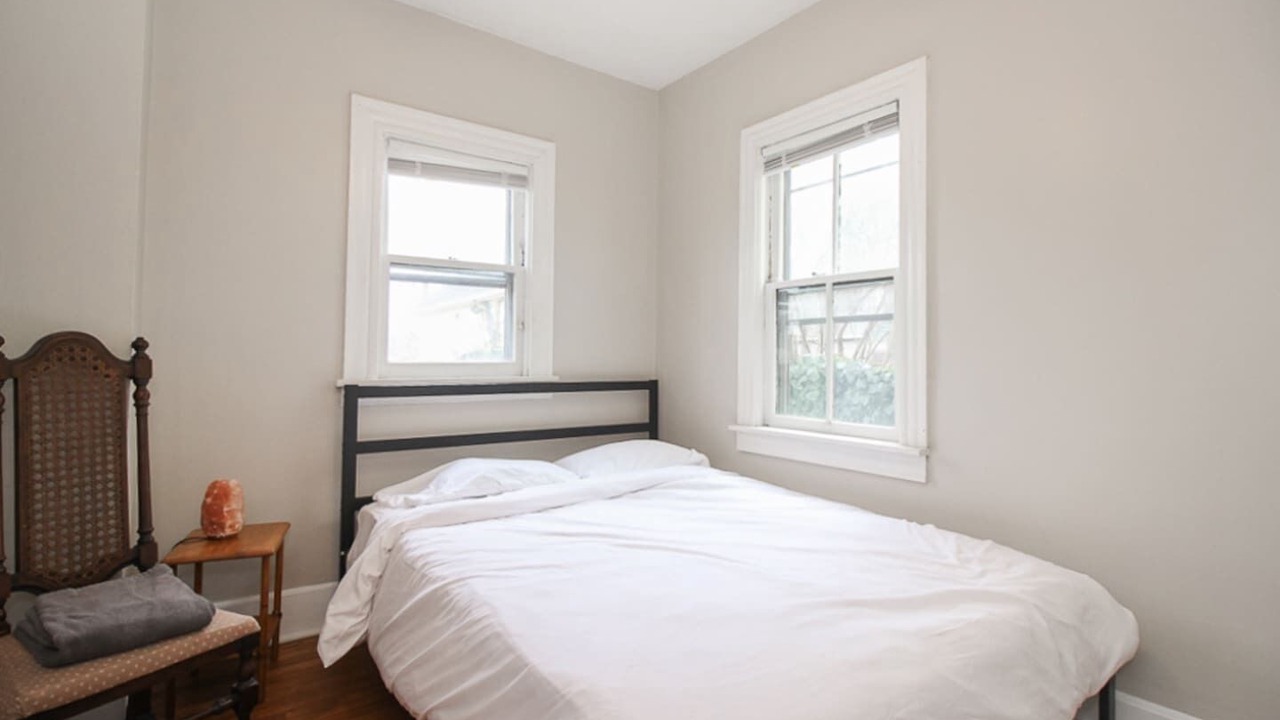 Photo of Bedroom in Edgewater