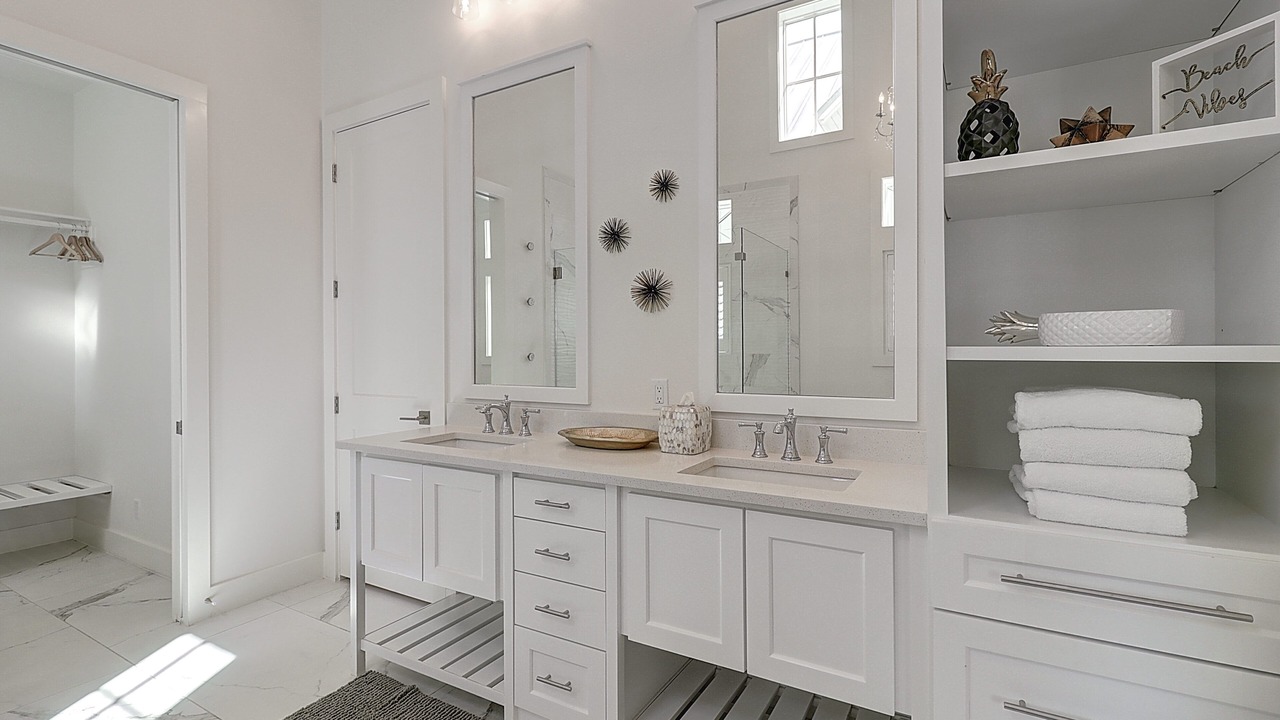 Photo of Bathroom in Cinnamon Shore