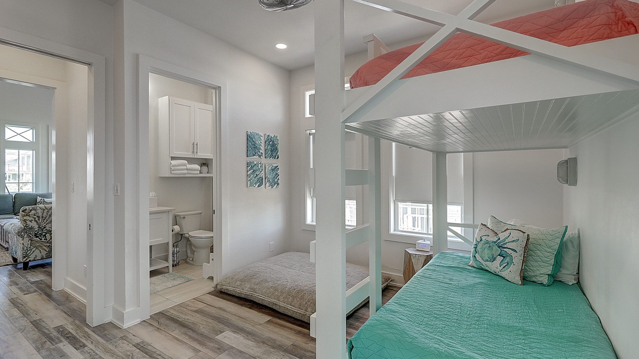 Photo of Bedroom in Cinnamon Shore