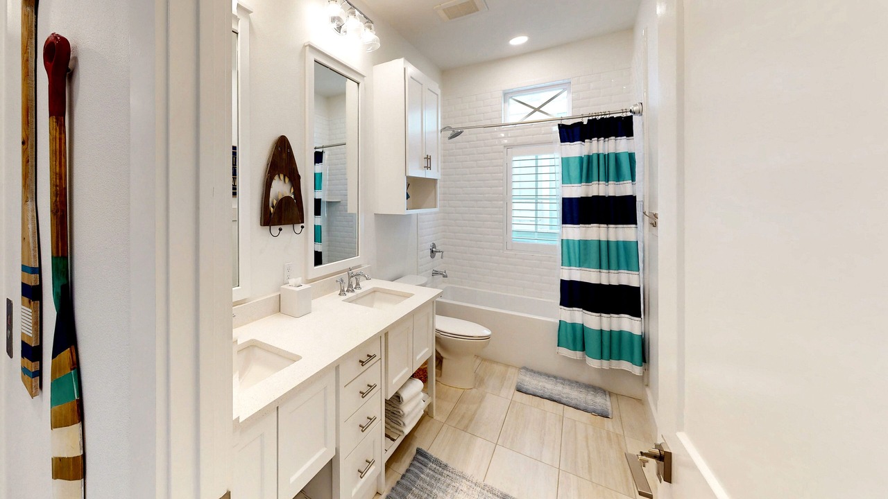 Photo of Bathroom in Cinnamon Shore