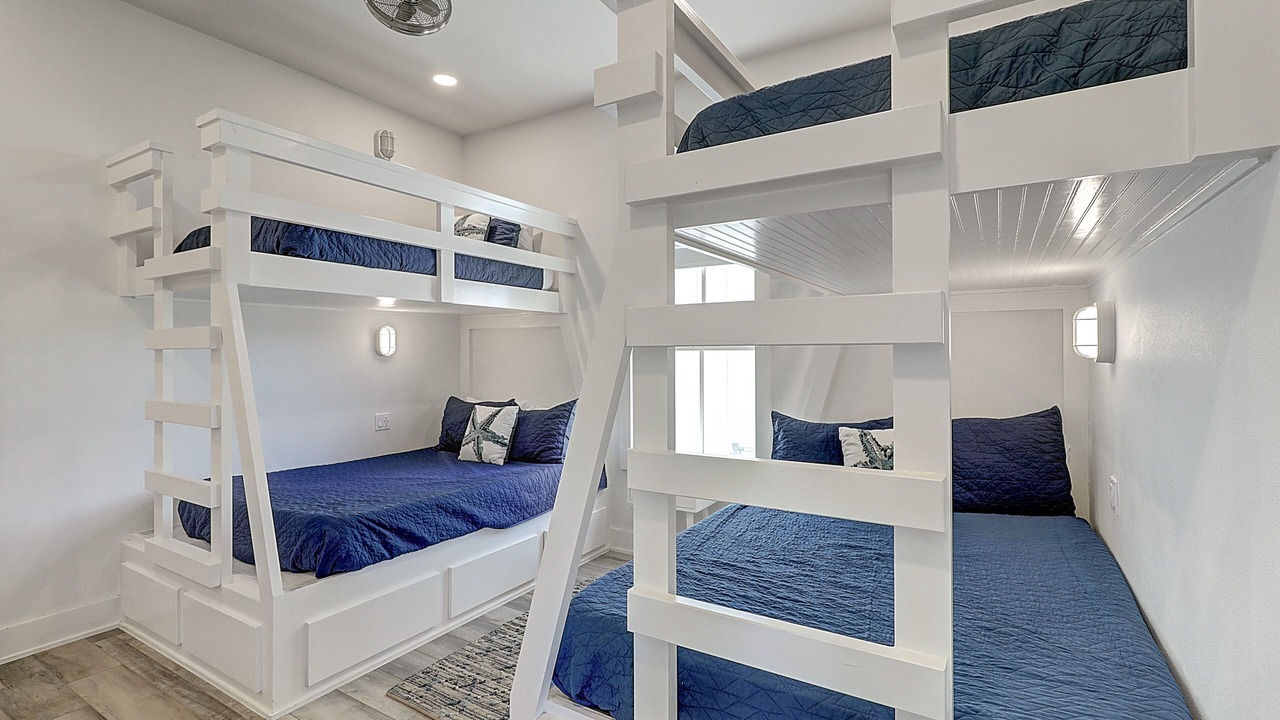Photo of Bedroom in Cinnamon Shore
