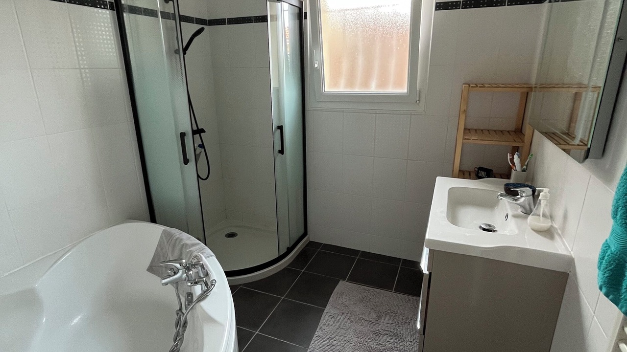 Photo of Bathroom in Benesse-Maremne
