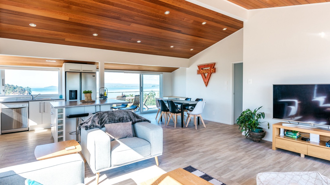 Photo of Livingroom in Surfdale