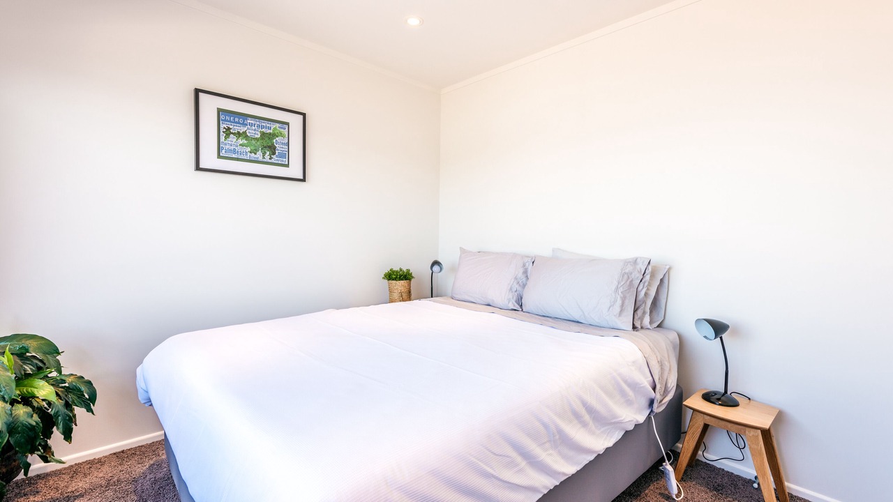 Photo of Bedroom in Surfdale