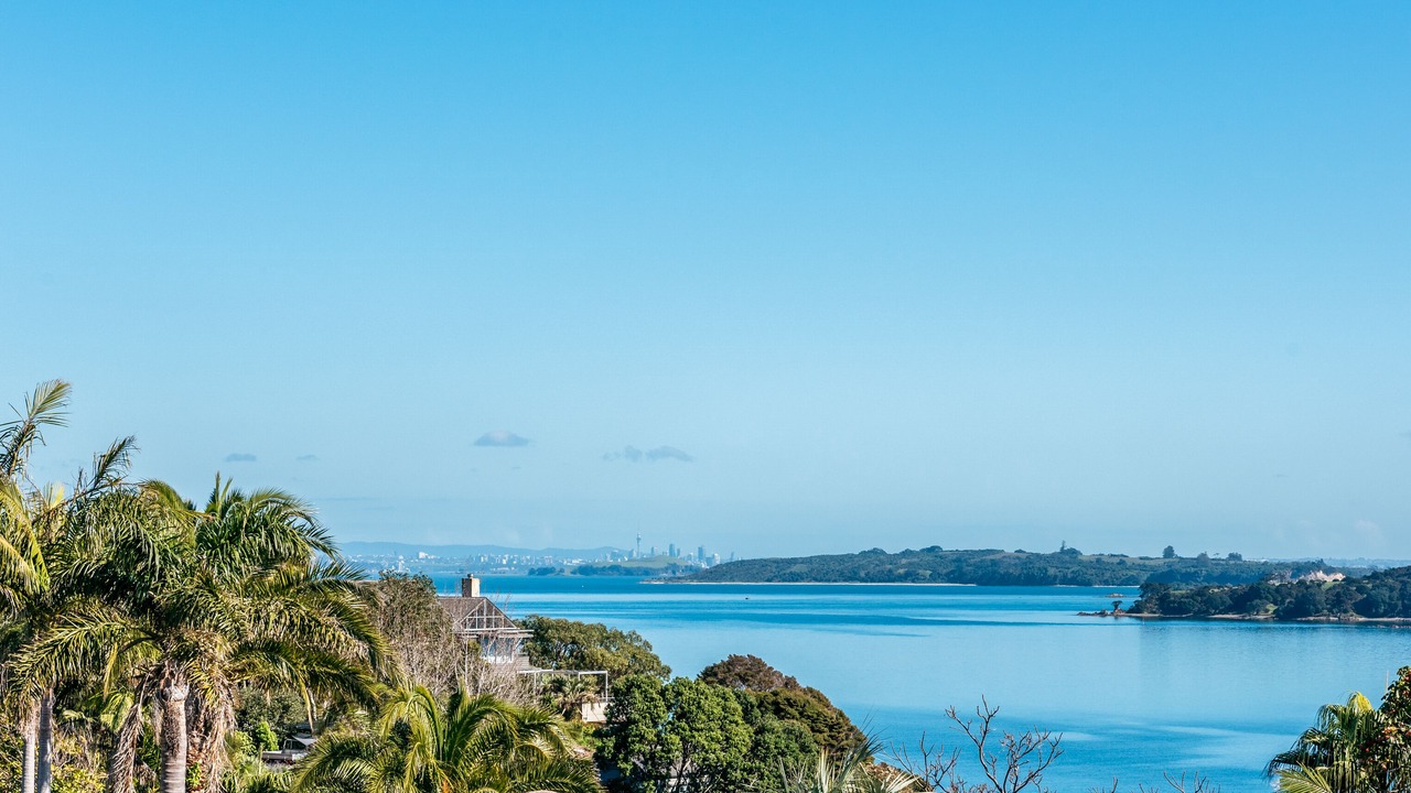 Photo of Others in Surfdale