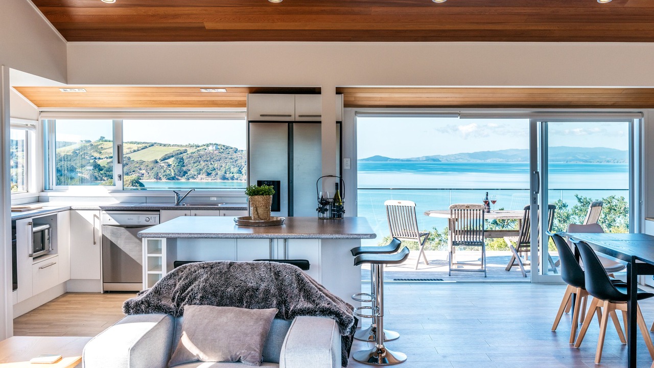 Photo of Others in Surfdale