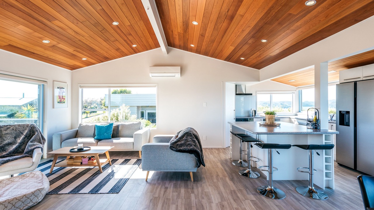 Photo of Livingroom in Surfdale