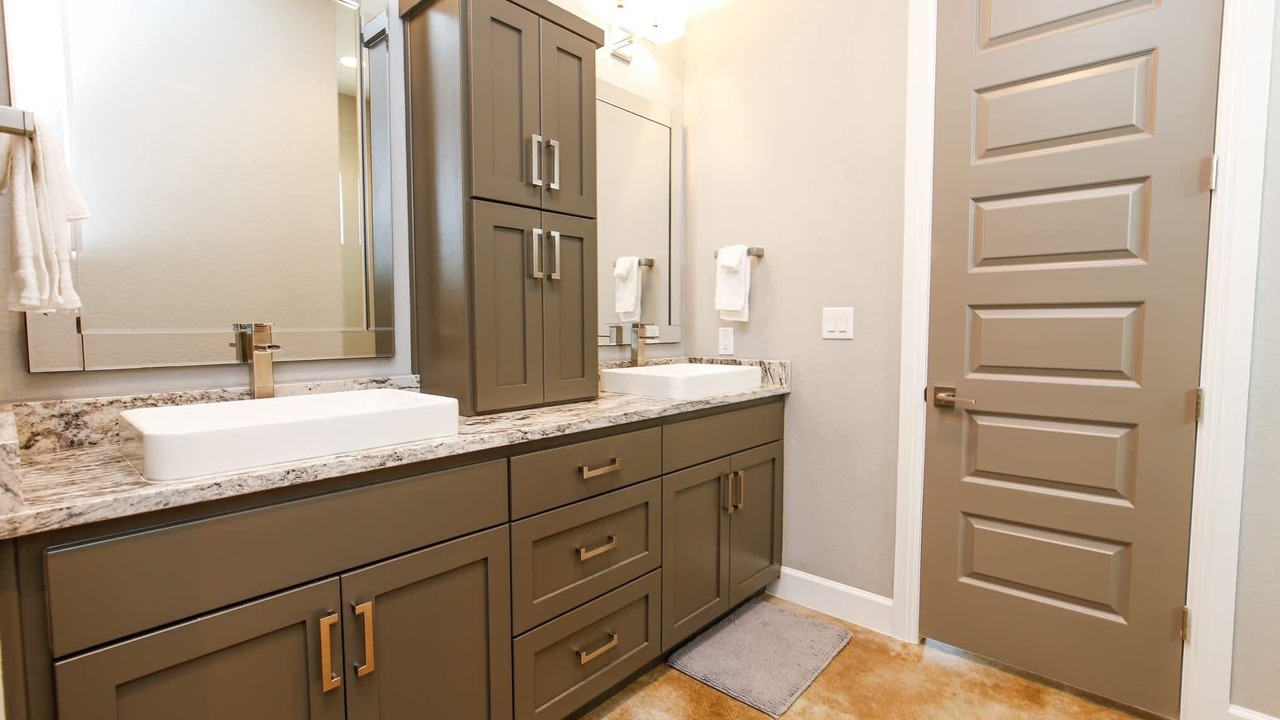 Photo of Bathroom in Kingsland