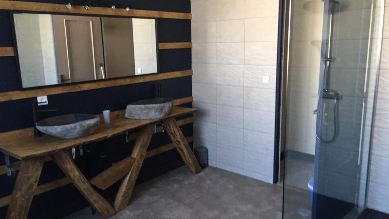 Photo of Bathroom in Le Mesnil-sur-Oger