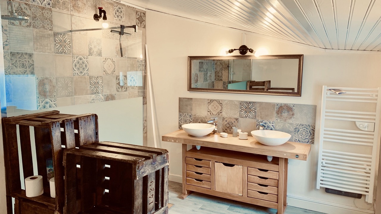 Photo of Bathroom in Le Mesnil-sur-Oger