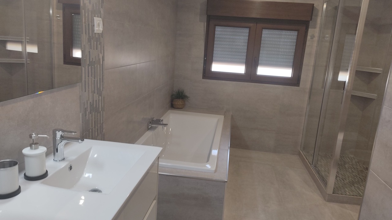 Photo of Bathroom in Torrejon del Rey