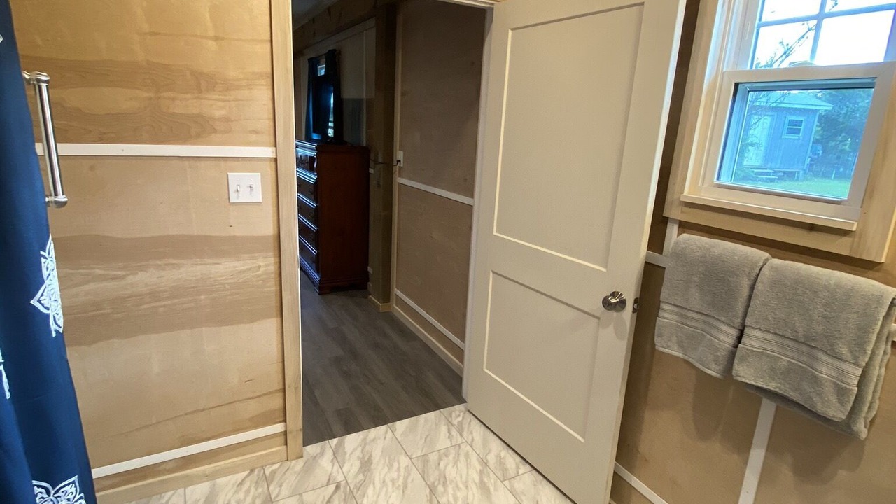 Photo of Bathroom in Waves