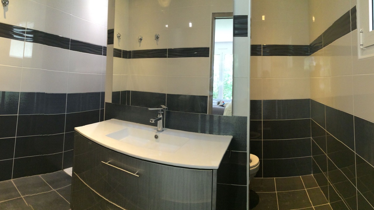 Photo of Bathroom in Gap