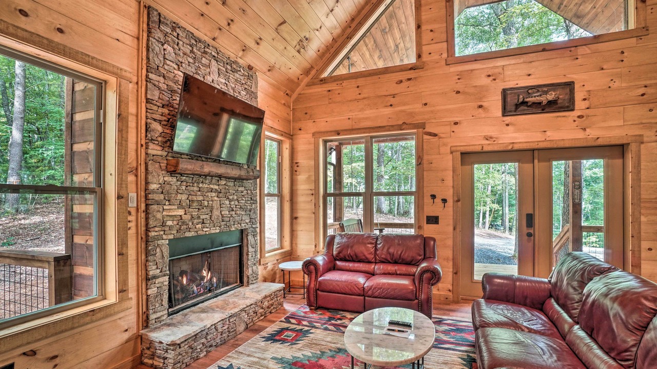 Photo of Livingroom in Morganton