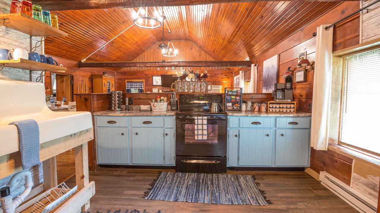 Photo of Others in Helmsburg