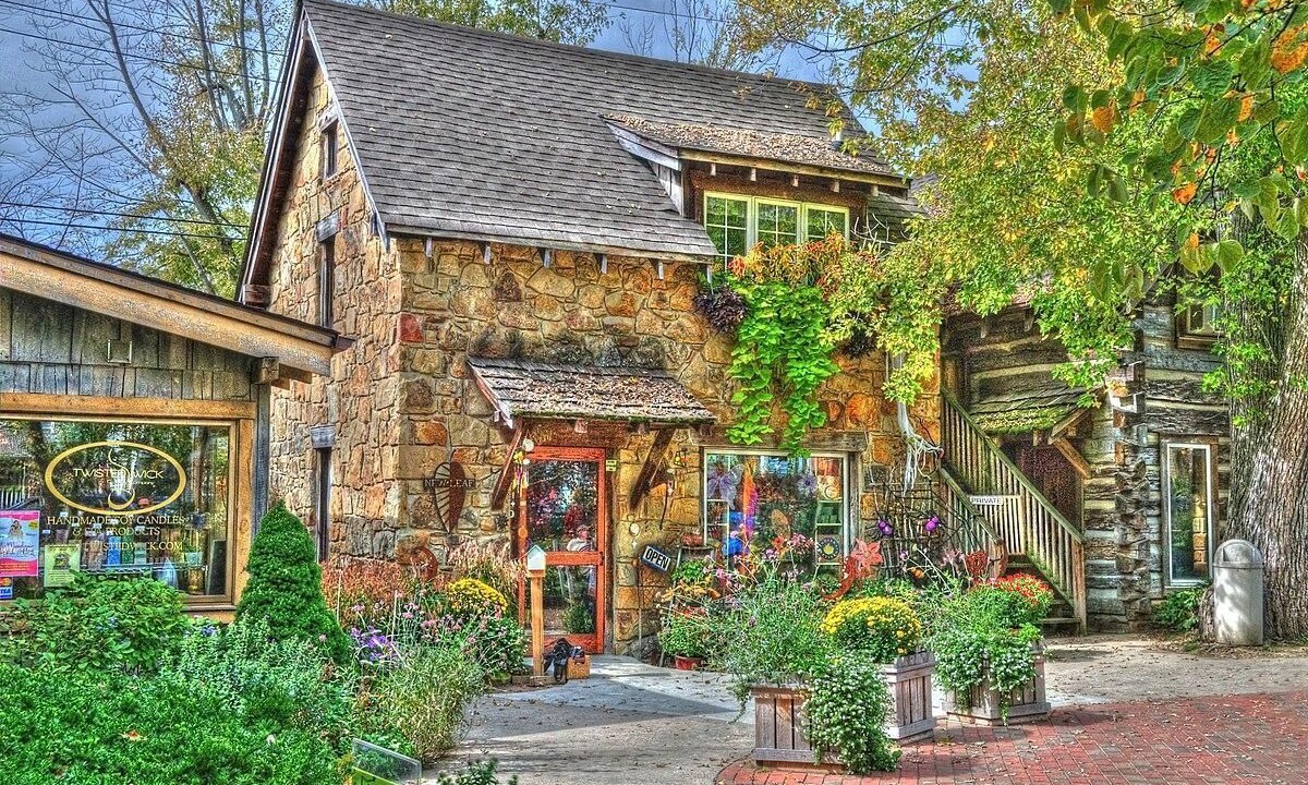 Photo of Others in Helmsburg