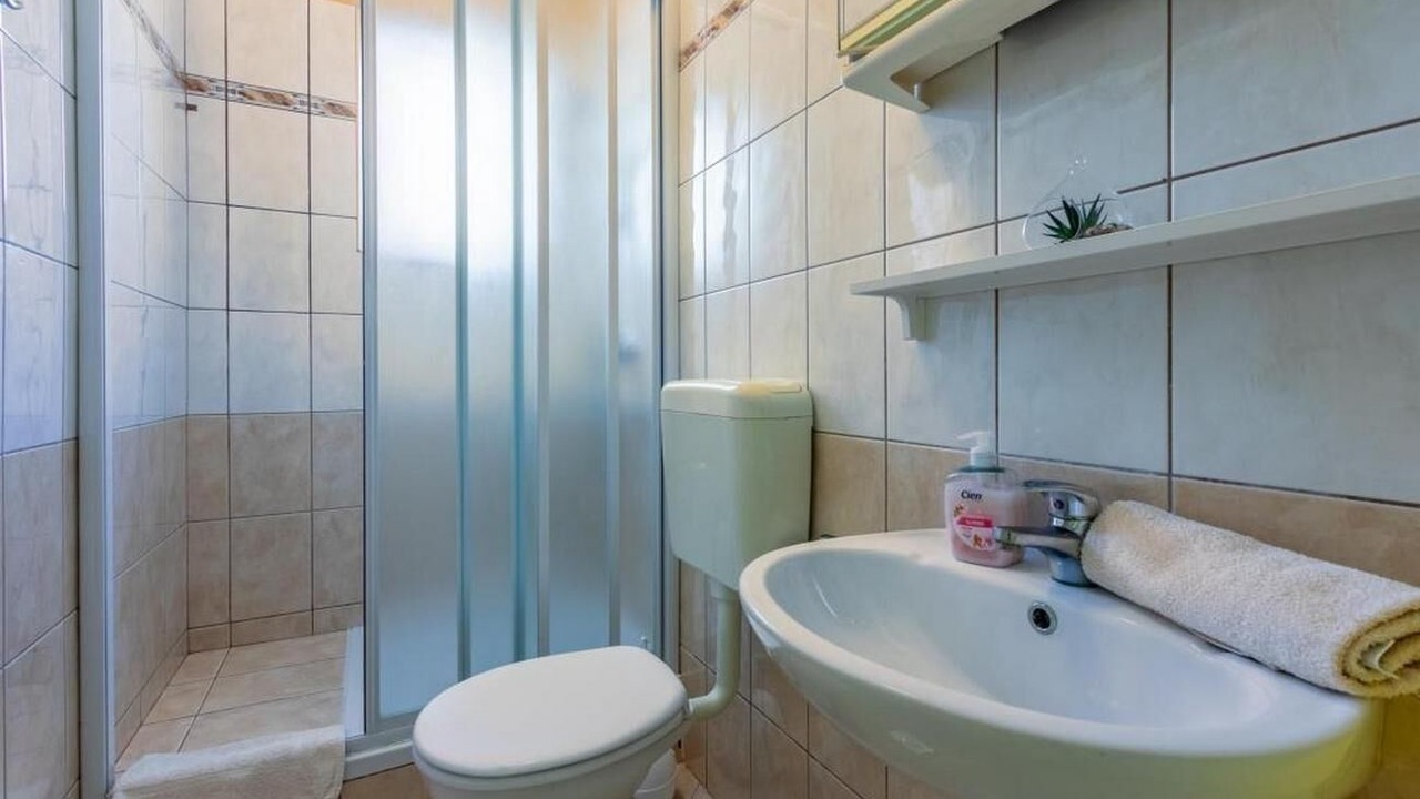Photo of Bathroom in Lopar
