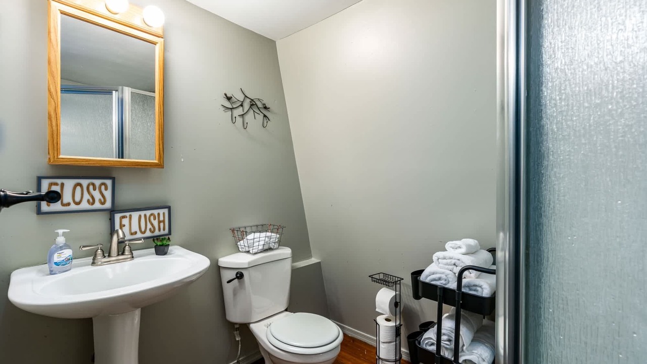 Photo of Bedroom in Alpine Lake