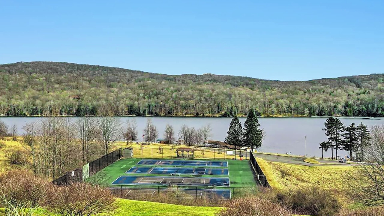 Photo of Outdoor in Alpine Lake