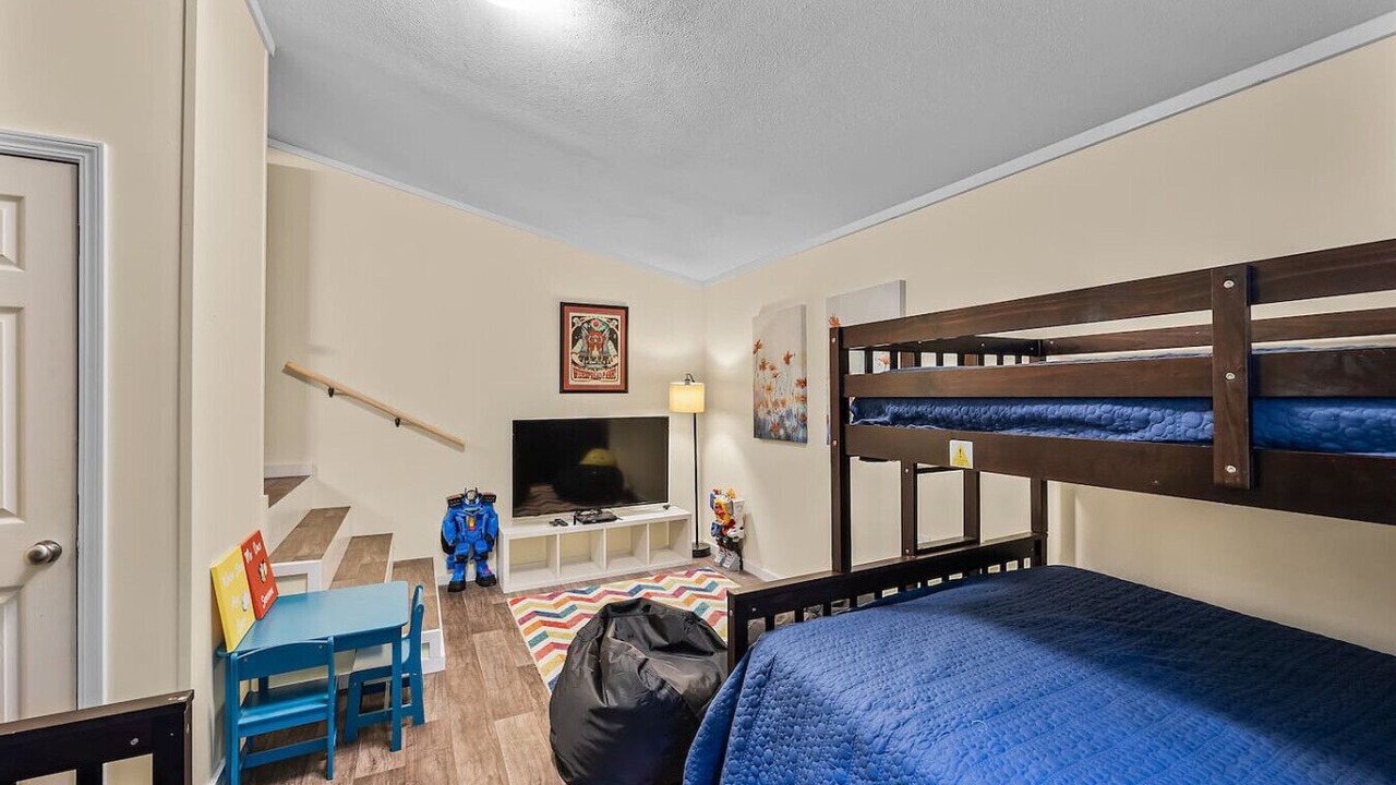 Photo of Bedroom in Parsons