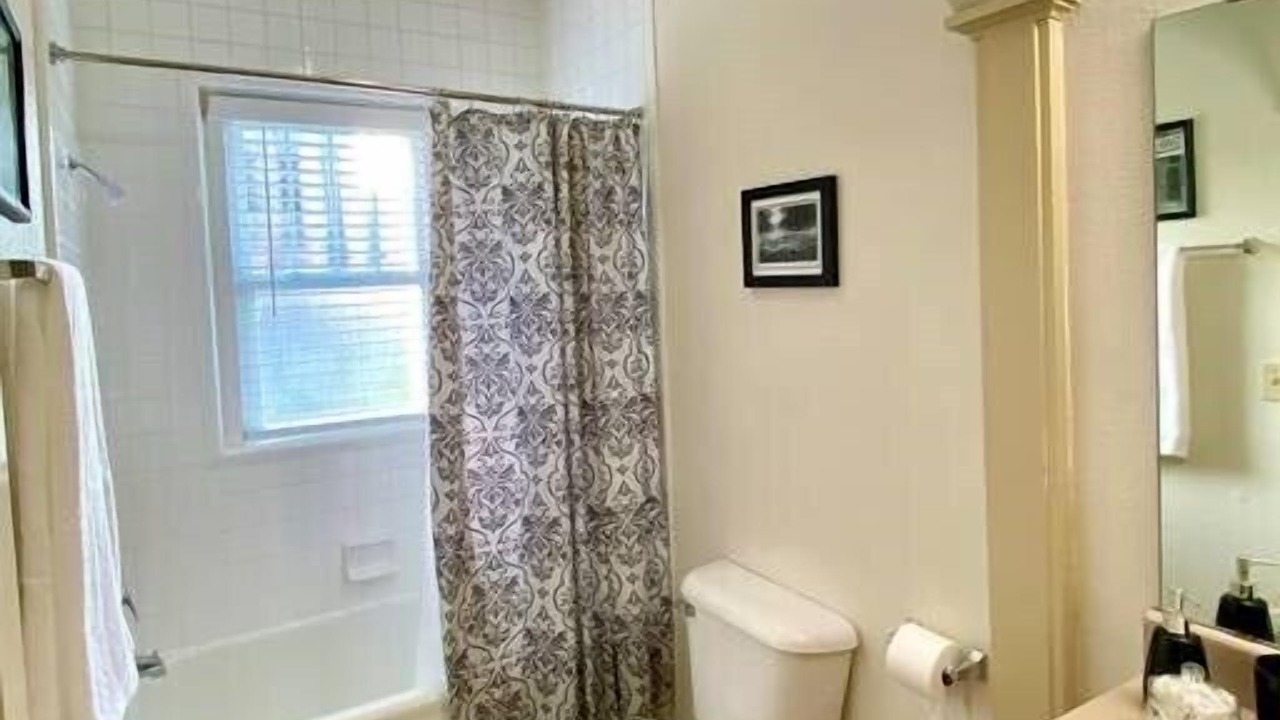 Photo of Bathroom in Midtown