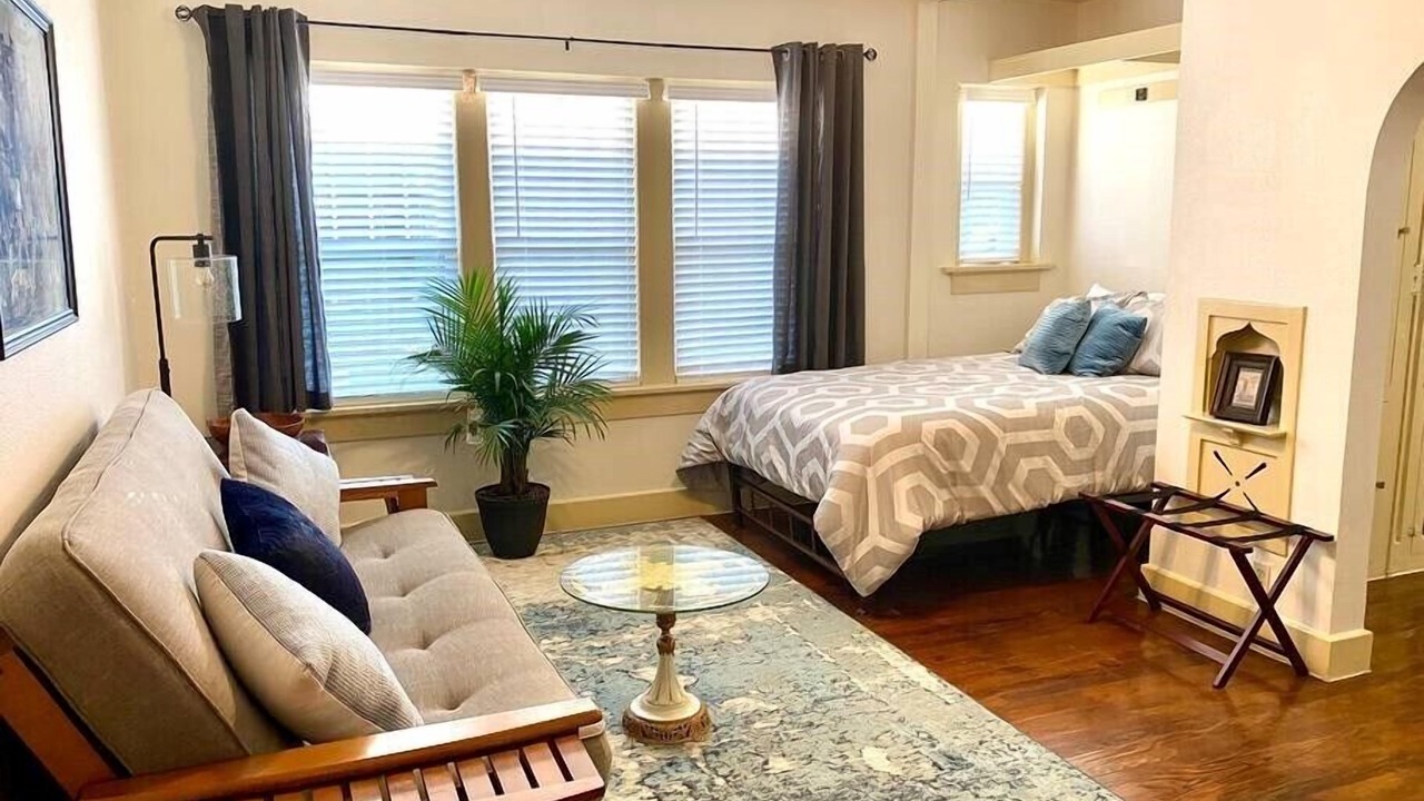 Photo of Livingroom in Midtown
