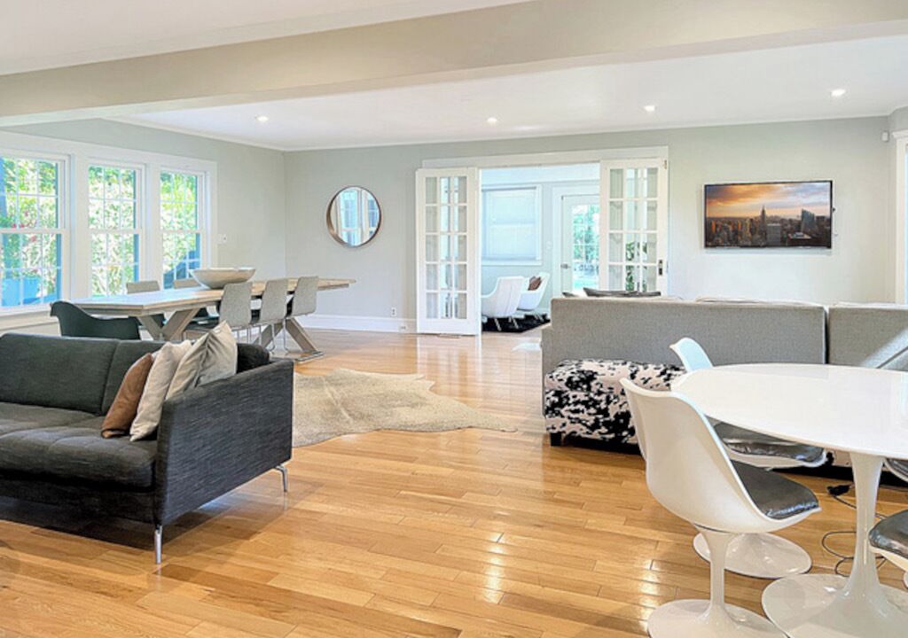 Photo of Livingroom in East Quogue