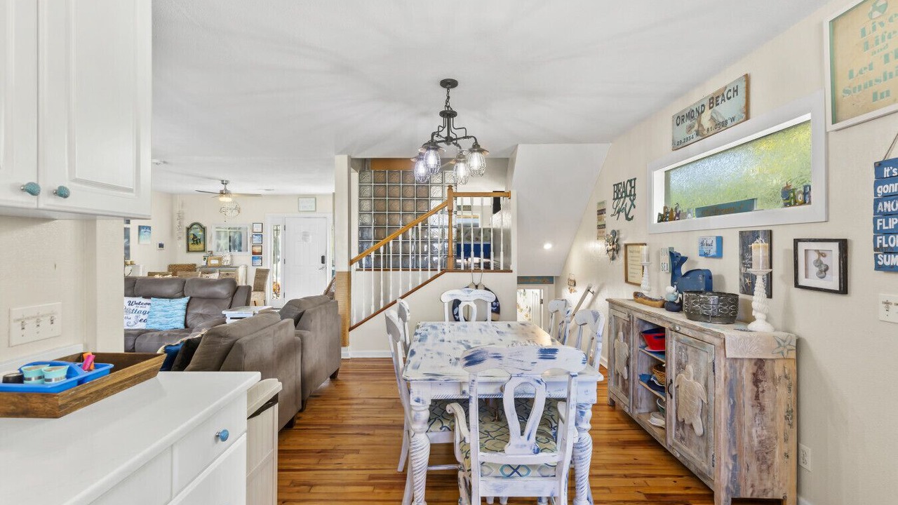 Photo of Others in Bostroms