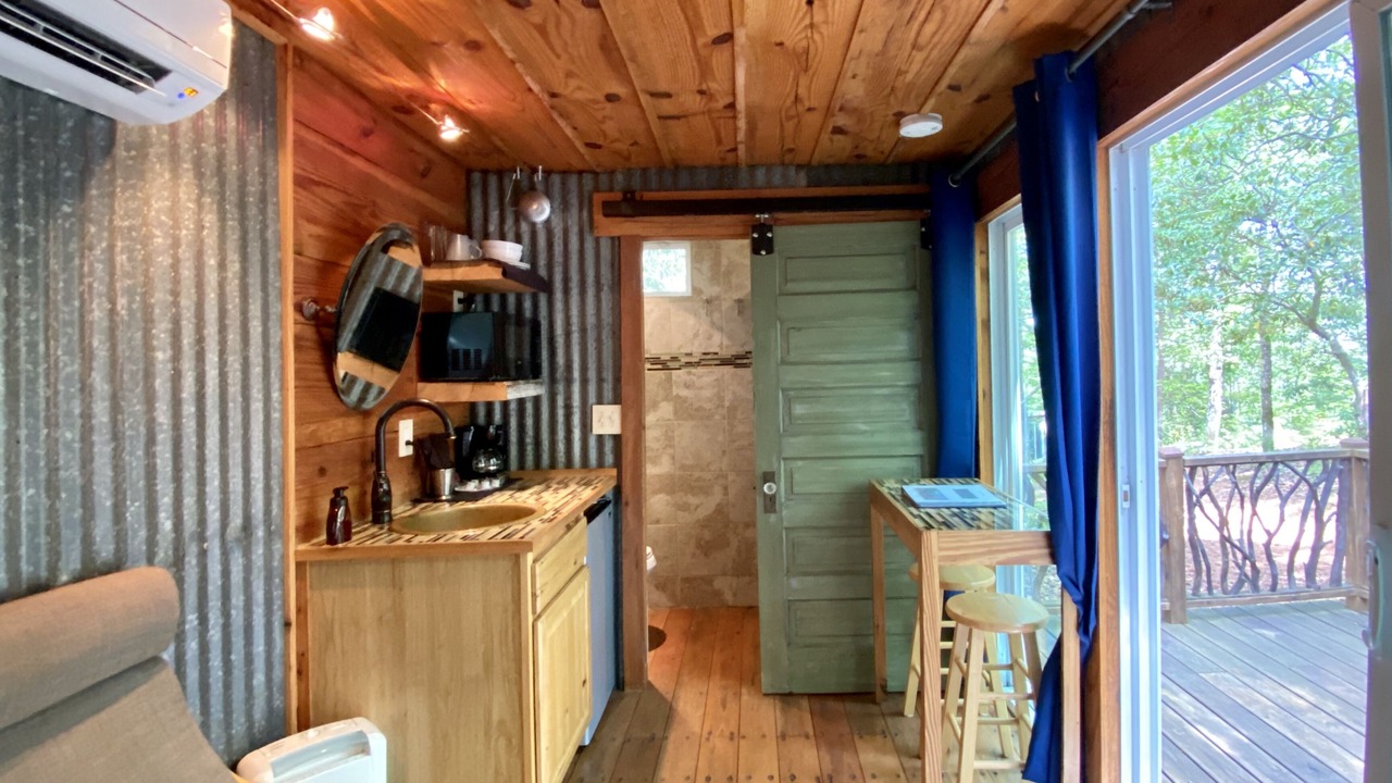 Photo of Bathroom in Dahlonega