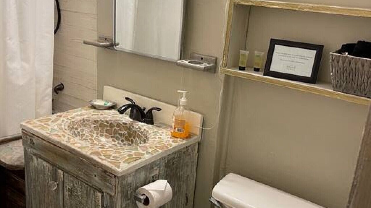 Photo of Bathroom in Alpine