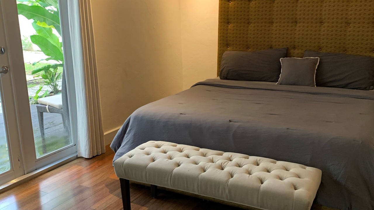 Photo of Bedroom in El Portal