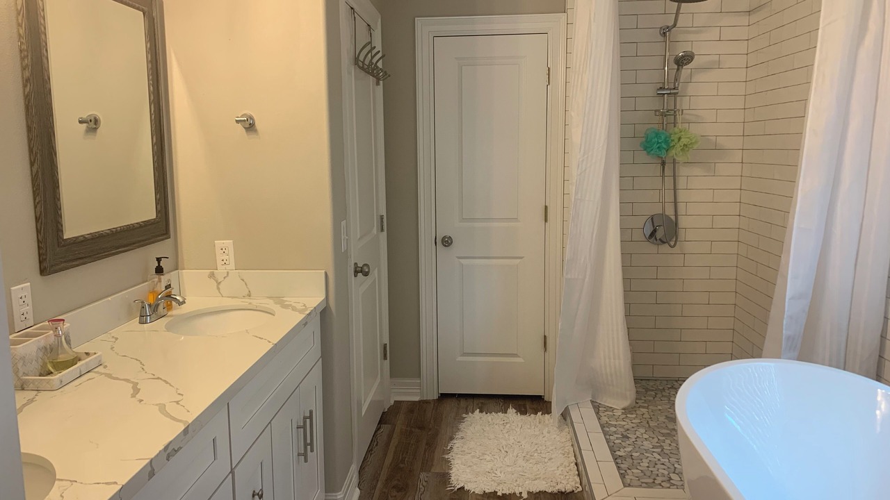 Photo of Bathroom in Hemphill