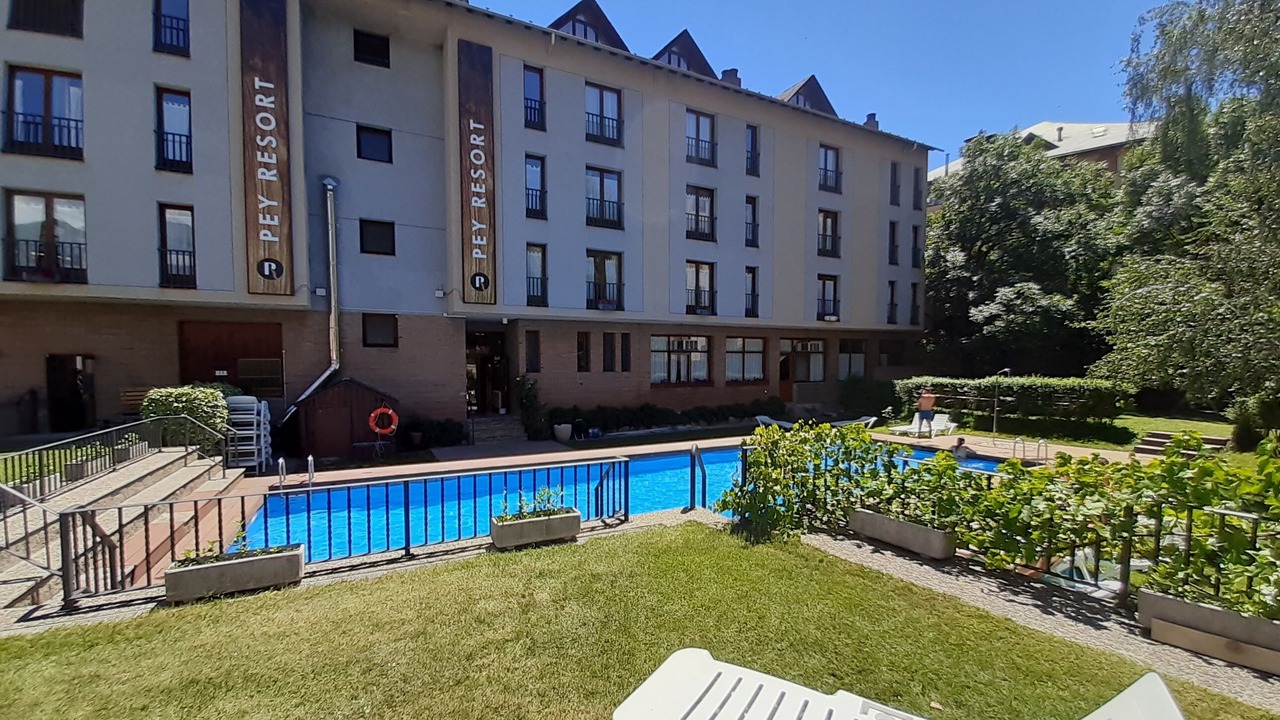 Photo of Outdoor in Sort