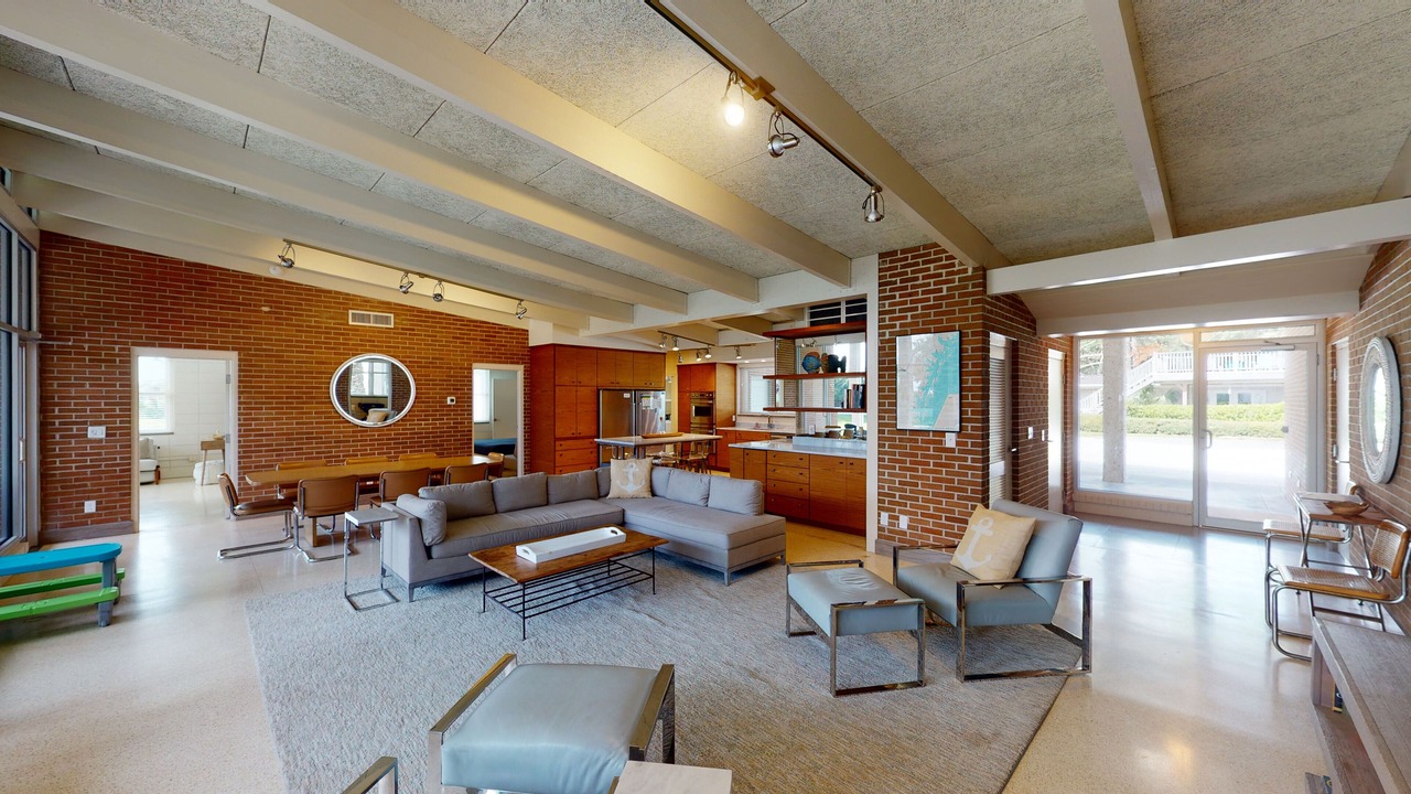 Photo of Livingroom in Jekyll Island