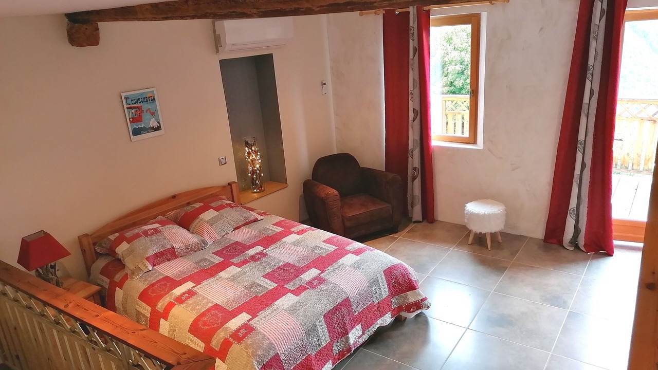 Photo of Bedroom in Great Alpine Road