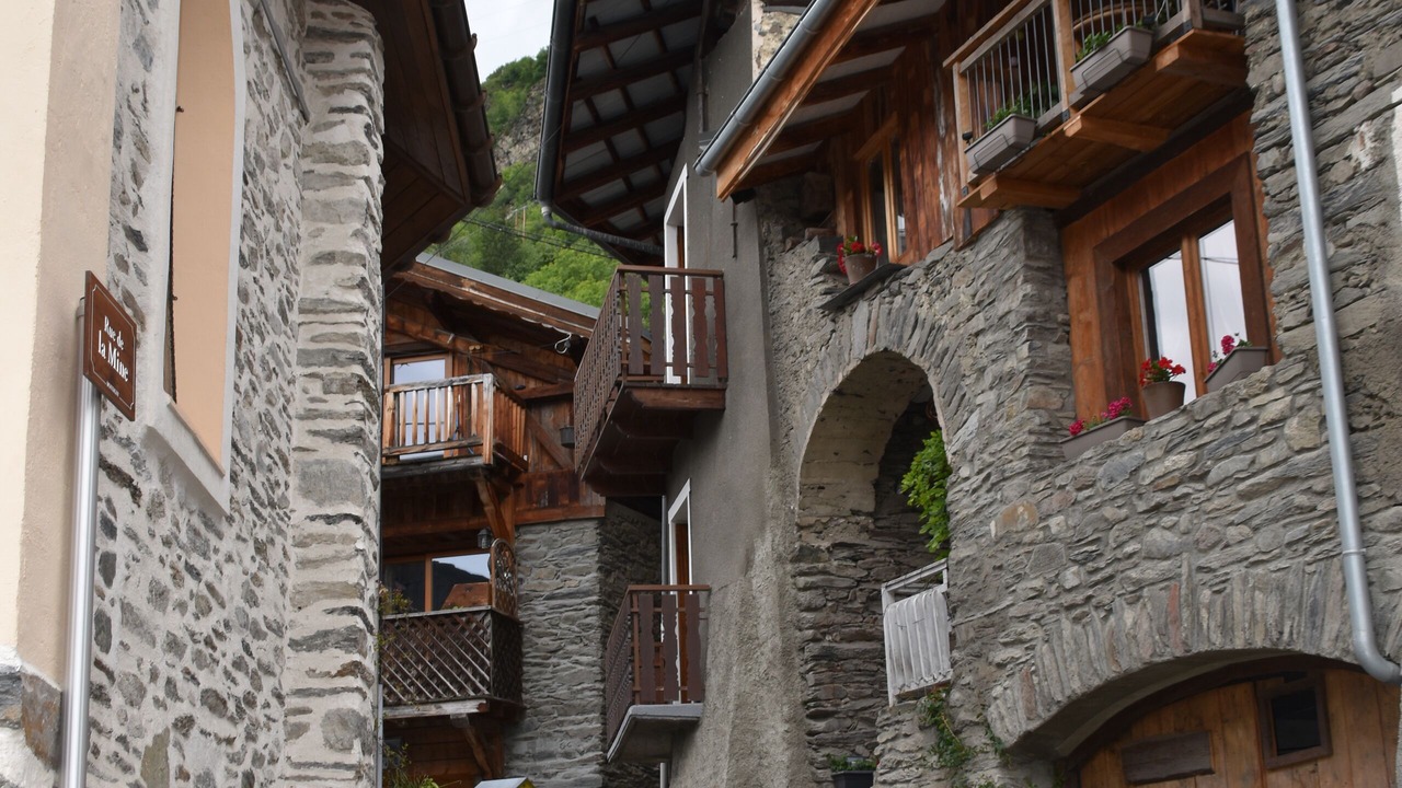 Photo of Outdoor in Great Alpine Road