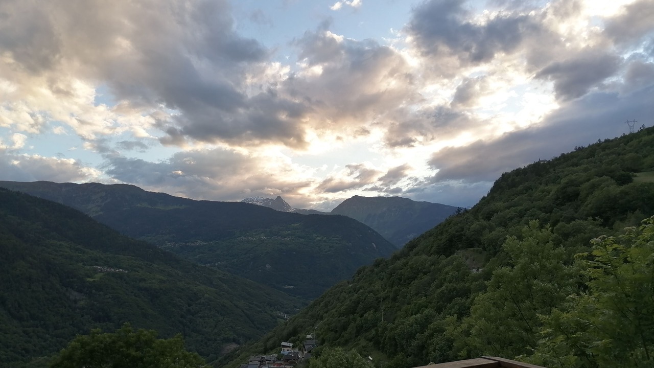 Photo of Patio Balcony in Great Alpine Road