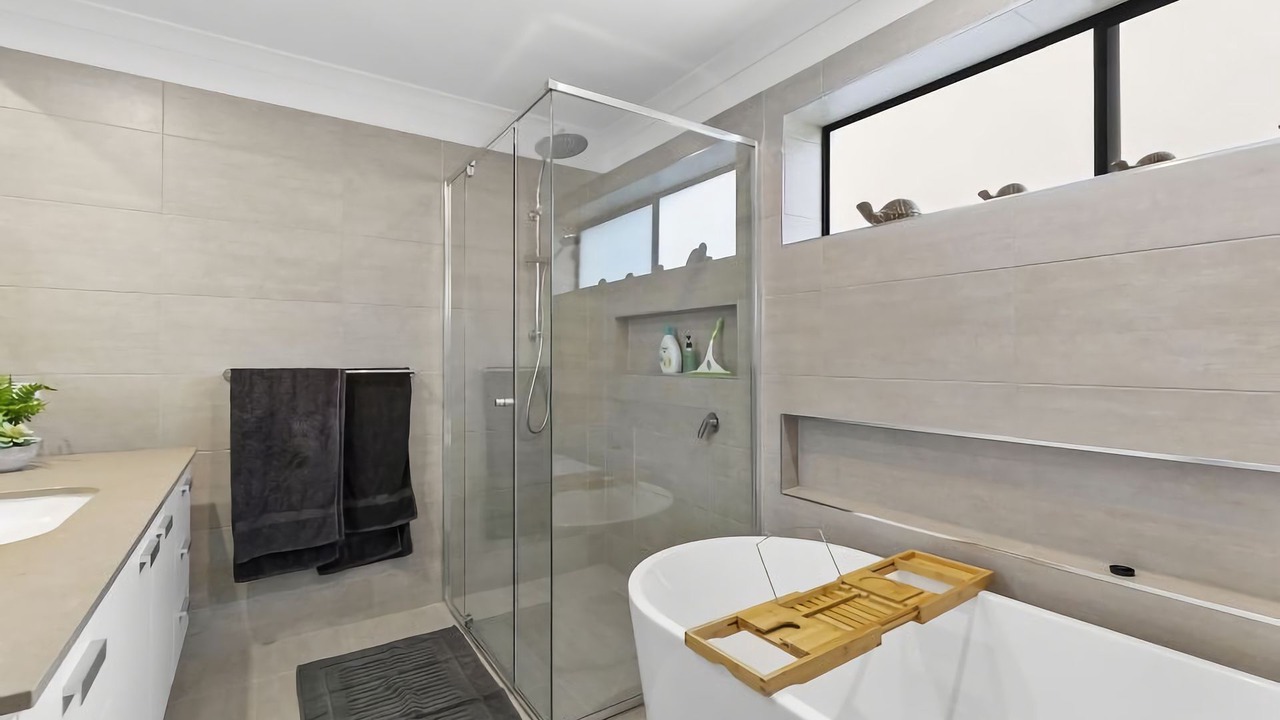 Photo of Bathroom in Torquay