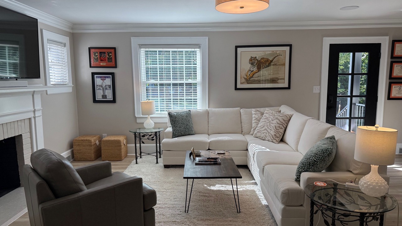 Photo of Livingroom in Clemson