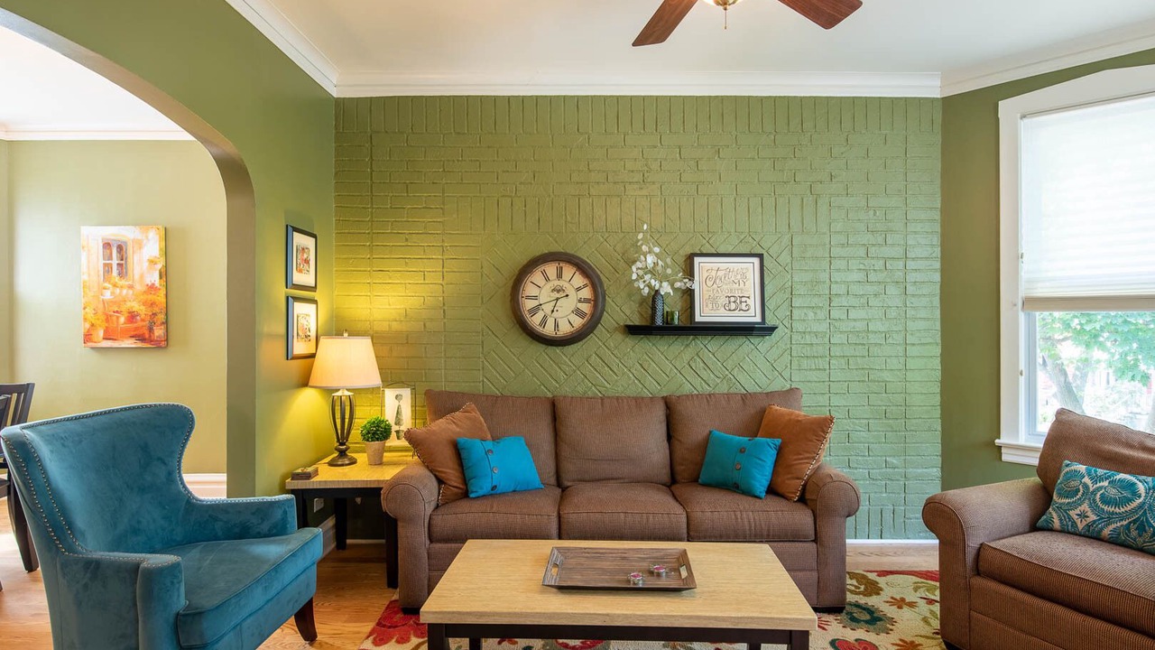 Photo of Livingroom in Roscoe Village